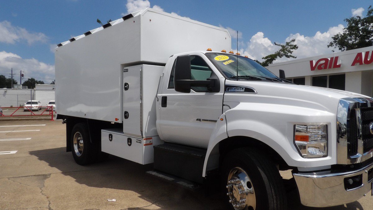 Used 2023 Ford F650 2WD Regular Cab Super Duty image 1