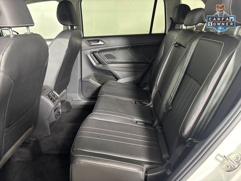 Used 2023 Volkswagen Tiguan SE w/ Panoramic Sunroof Package AWD/4WD image 26