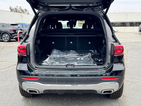 Used 2025 Mercedes-Benz GLB 250 image 13