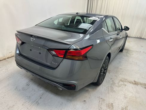 New 2025 Nissan Altima 2.5 SV image 11