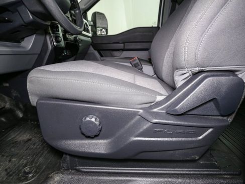 Used 2024 Ford F250 XL w/ XL Chrome Package image 35