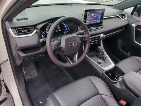 Certified 2022 Toyota RAV4 XSE w/ XSE Grade Weather Package image 9