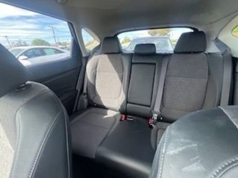 Used 2025 Kia Seltos S image 16