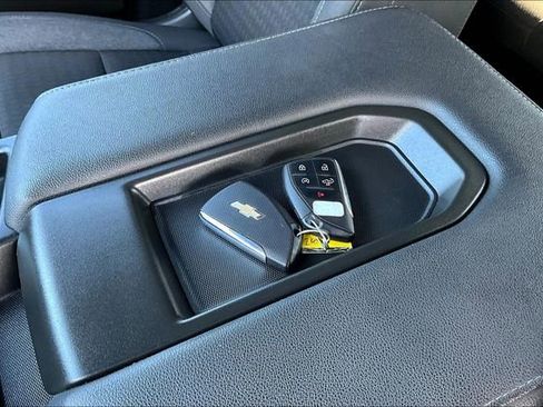 Used 2024 Chevrolet Silverado 1500 Custom w/ Turbomax Blackout Package RWD image 35