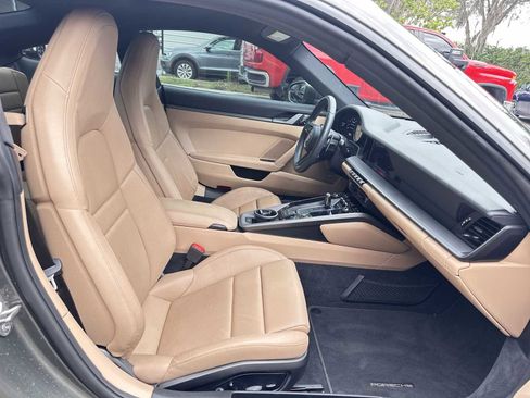 Used 2021 Porsche 911 Carrera RWD image 19