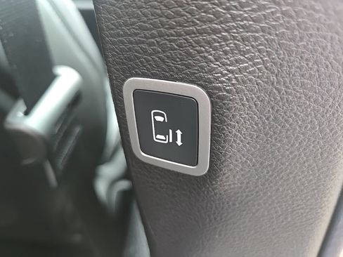 New 2026 Chrysler Pacifica Select image 88