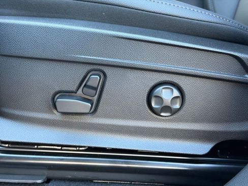 New 2026 Alfa Romeo Stelvio Sprint w/ Convenience Package image 23