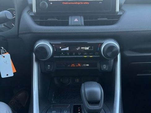 Used 2024 Toyota RAV4 LE FWD image 8