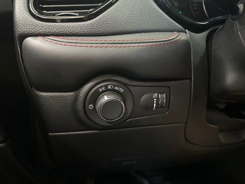Certified 2025 Dodge Durango R/T AWD/4WD image 19