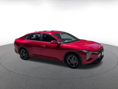 Used 2025 Kia K4 FWD image 2