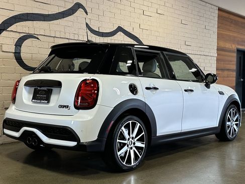 Used 2024 MINI Cooper S FWD image 4