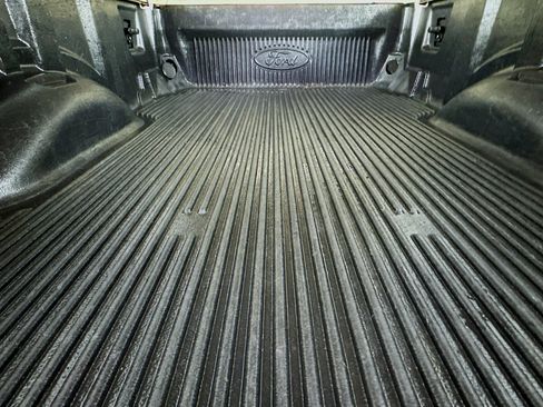 Used 2017 Ford F250 XLT w/ Snow Plow Prep Package image 28