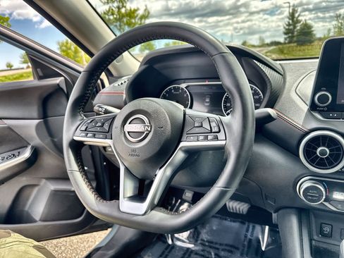 Used 2025 Nissan Sentra SR FWD image 19