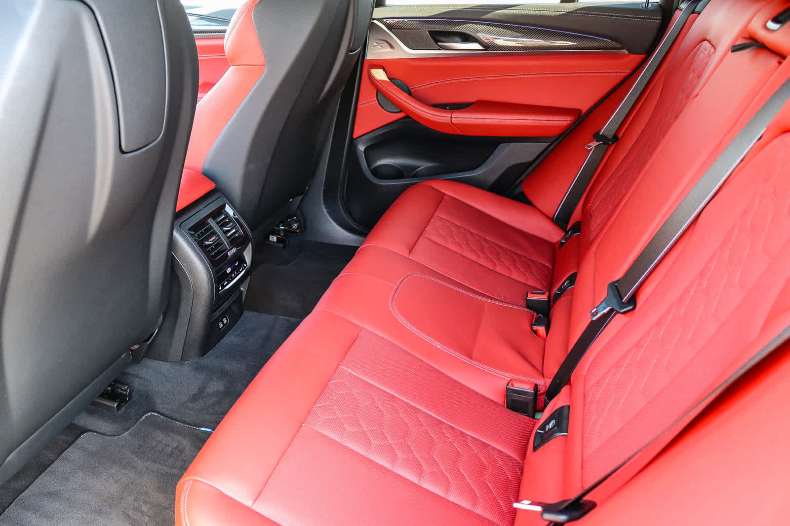 Used 2025 BMW X4 M w/ Competition Package AWD/4WD image 19