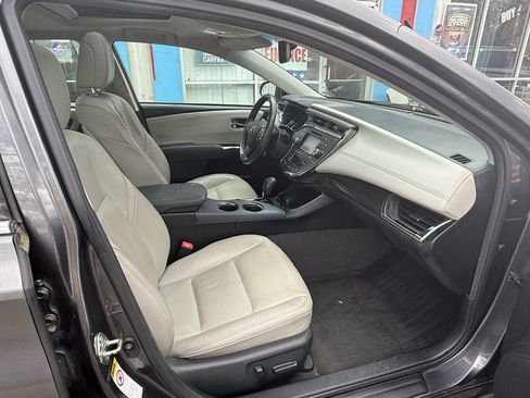 Used 2013 Toyota Avalon XLE Premium image 37