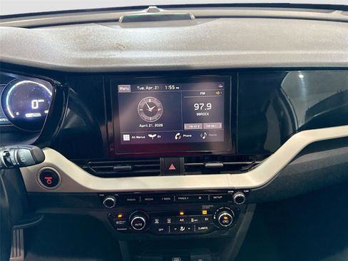 Used 2022 Kia Niro EX w/ Cold Weather Package FWD image 9