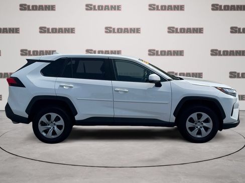 Used 2023 Toyota RAV4 LE AWD/4WD image 6