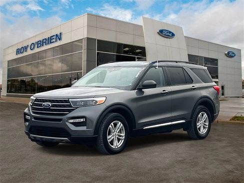 Certified 2022 Ford Explorer XLT w/ Equipment Group 202A image 1