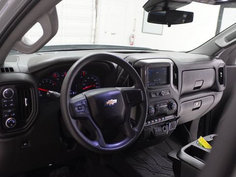 Used 2024 Chevrolet Silverado 1500 Custom w/ Turbomax Blackout Package AWD/4WD image 7
