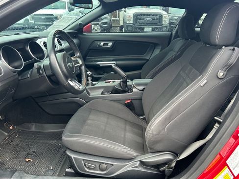 Used 2020 Ford Mustang GT image 5