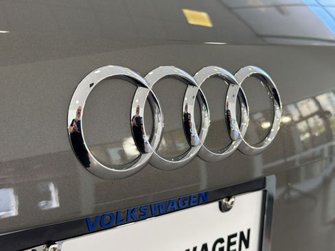 Used 2022 Audi Q3 2.0T Premium w/ Convenience Package AWD/4WD image 33