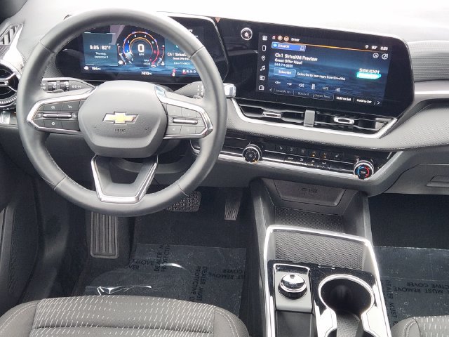 Used 2026 Chevrolet Equinox LT FWD image 27