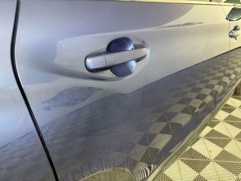 Used 2021 Subaru Ascent Premium w/ Convenience Package image 30