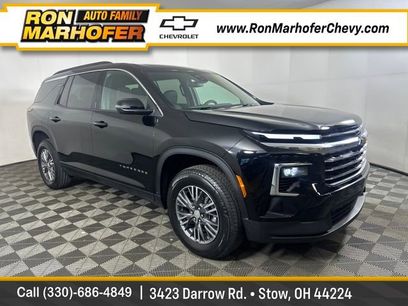 Used 2025 Chevrolet Traverse LT