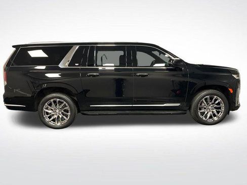 Certified 2024 Cadillac Escalade ESV Premium Luxury w/ Performance Package AWD/4WD image 38