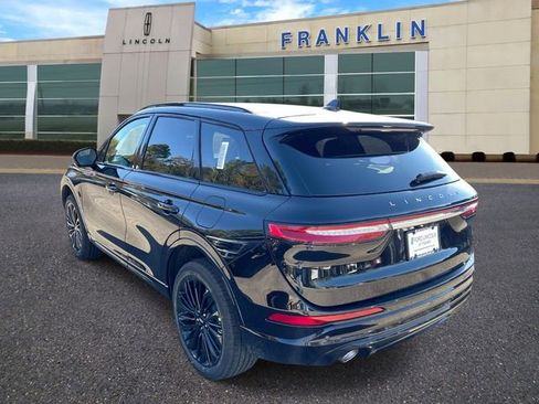 New 2026 Lincoln Corsair Reserve w/ Jet Appearance Package FWD image 5