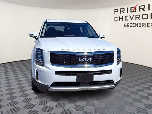 Used 2022 Kia Telluride LX image 3