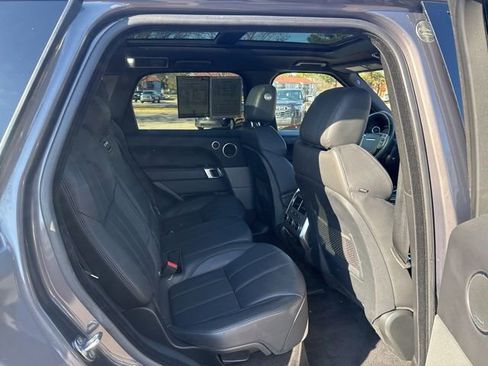 Used 2017 Land Rover Range Rover Sport HSE image 16