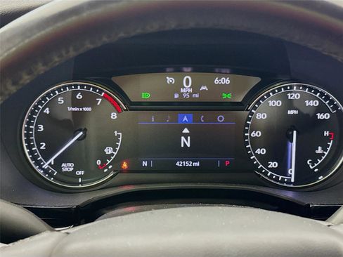 Used 2022 Cadillac XT6 Premium Luxury image 9