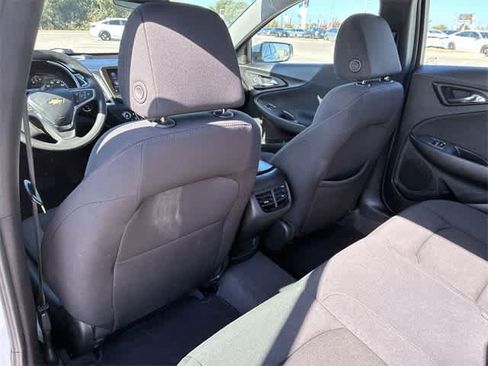 Used 2024 Chevrolet Malibu LT image 19