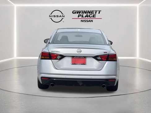 Used 2024 Nissan Altima 2.5 SR FWD image 23