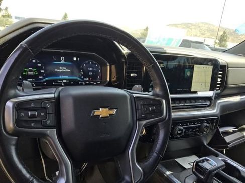 Used 2023 Chevrolet Silverado 1500 LTZ w/ LTZ Premium Package AWD/4WD image 7