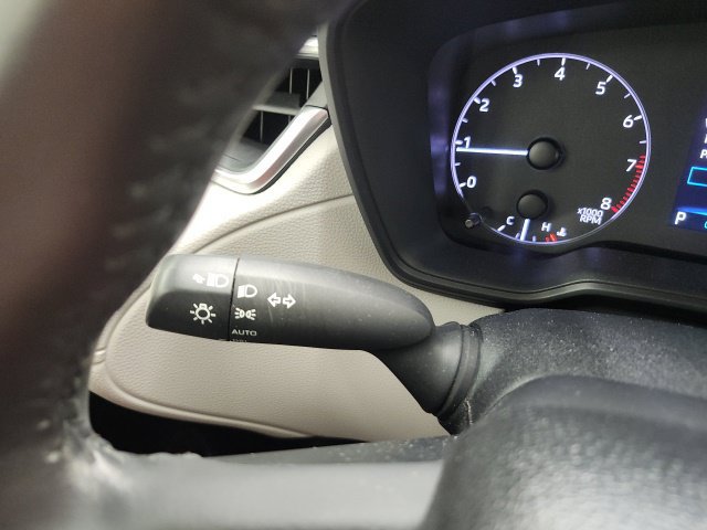 Used 2024 Toyota Corolla Cross LE FWD image 35