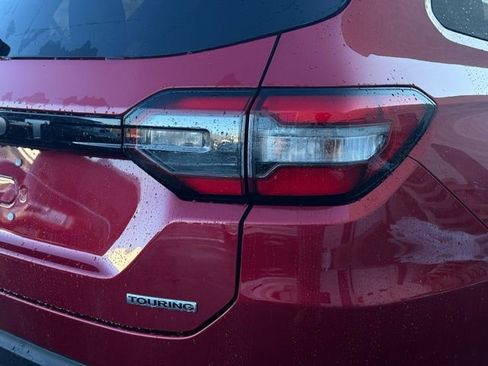 New 2025 Honda Pilot Touring image 6