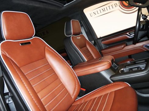 Used 2024 GMC Sierra 3500 Denali Ultimate image 79