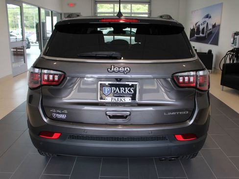 Used 2022 Jeep Compass Limited AWD/4WD image 28