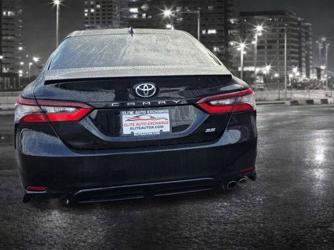 Used 2024 Toyota Camry SE image 6