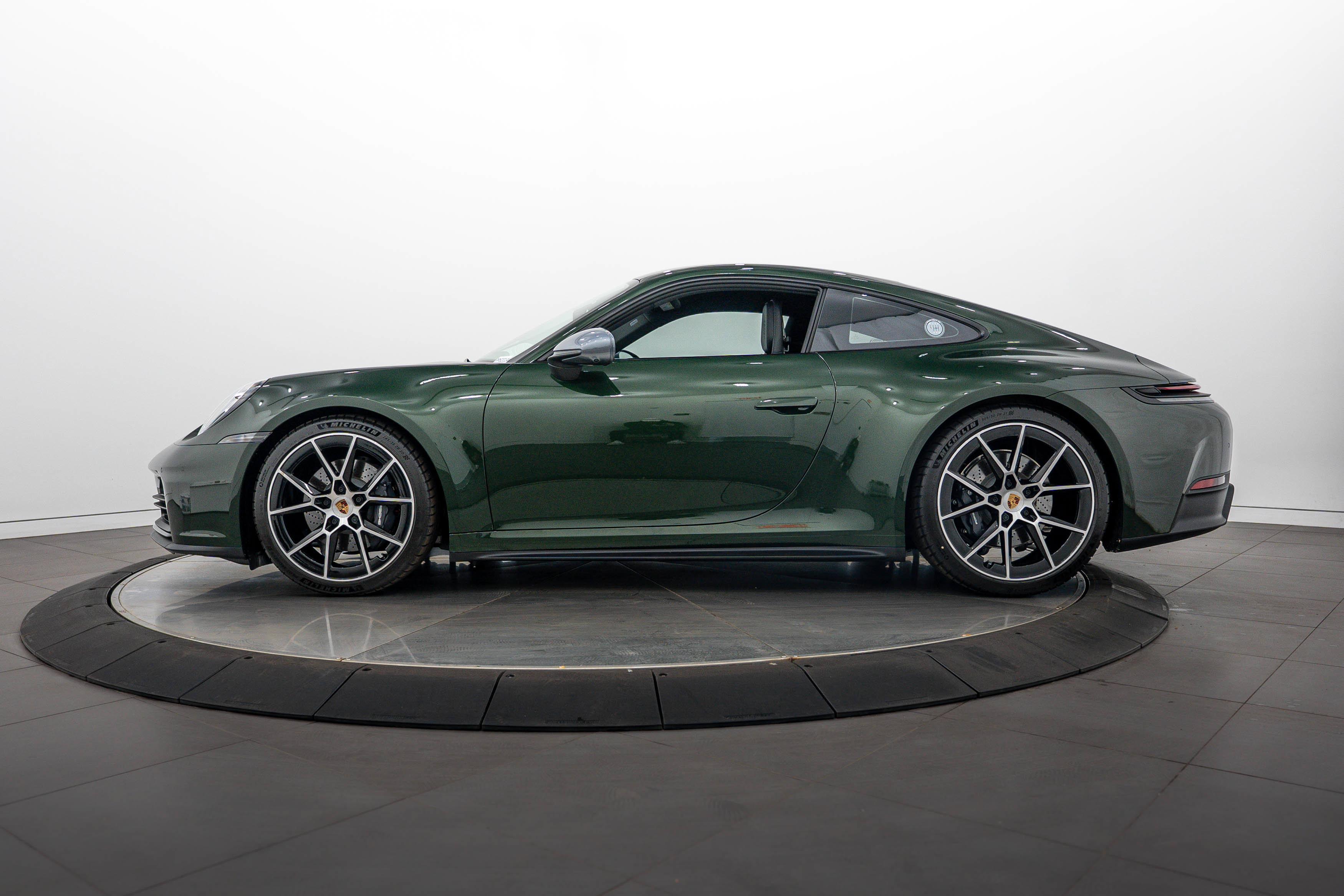 Certified 2026 Porsche 911 Carrera T RWD image 2