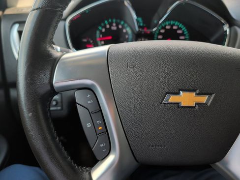 Used 2016 Chevrolet Traverse LT w/ Style and Technology Package AWD/4WD image 24