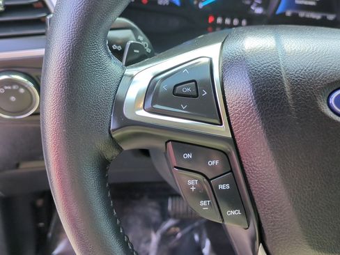 Used 2022 Ford Edge SEL w/ Convenience Package AWD/4WD image 19