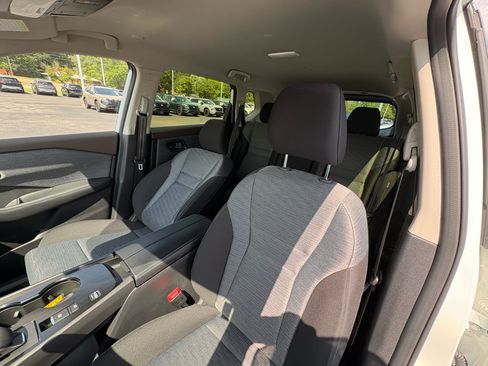 Used 2023 Nissan Rogue SV FWD image 13
