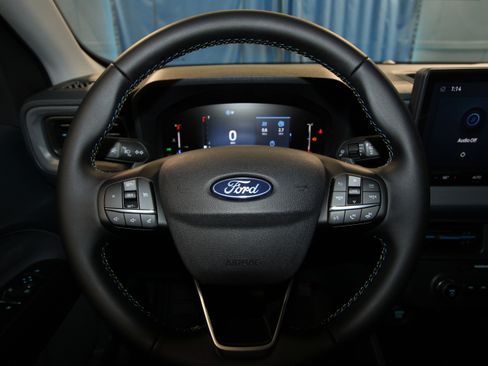 New 2025 Ford Maverick Lobo image 9