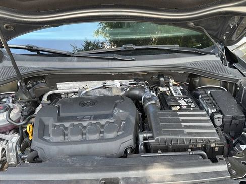 Certified 2022 Volkswagen Tiguan SE FWD image 34