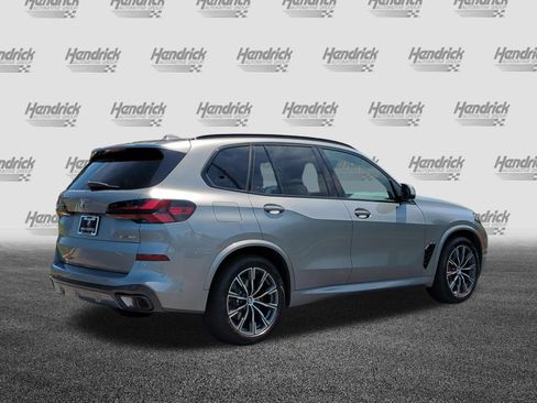 Used 2024 BMW X5 xDrive40i w/ M Sport Package AWD/4WD image 10