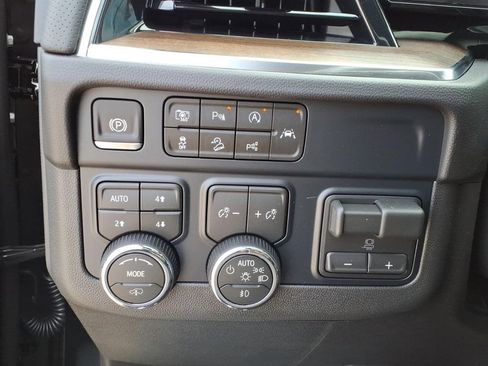 New 2026 Chevrolet Tahoe High Country AWD/4WD image 30