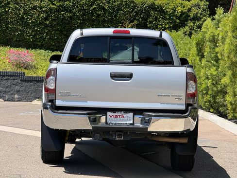 Used 2013 Toyota Tacoma PreRunner w/ TRD Off-Road Pkg RWD image 4